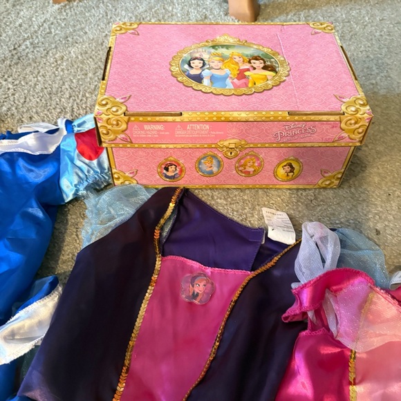 Disney Princess Dress Up Trunk Sz 4-6 Halloween Play Belle Aurora Anna - Picture 7 of 7